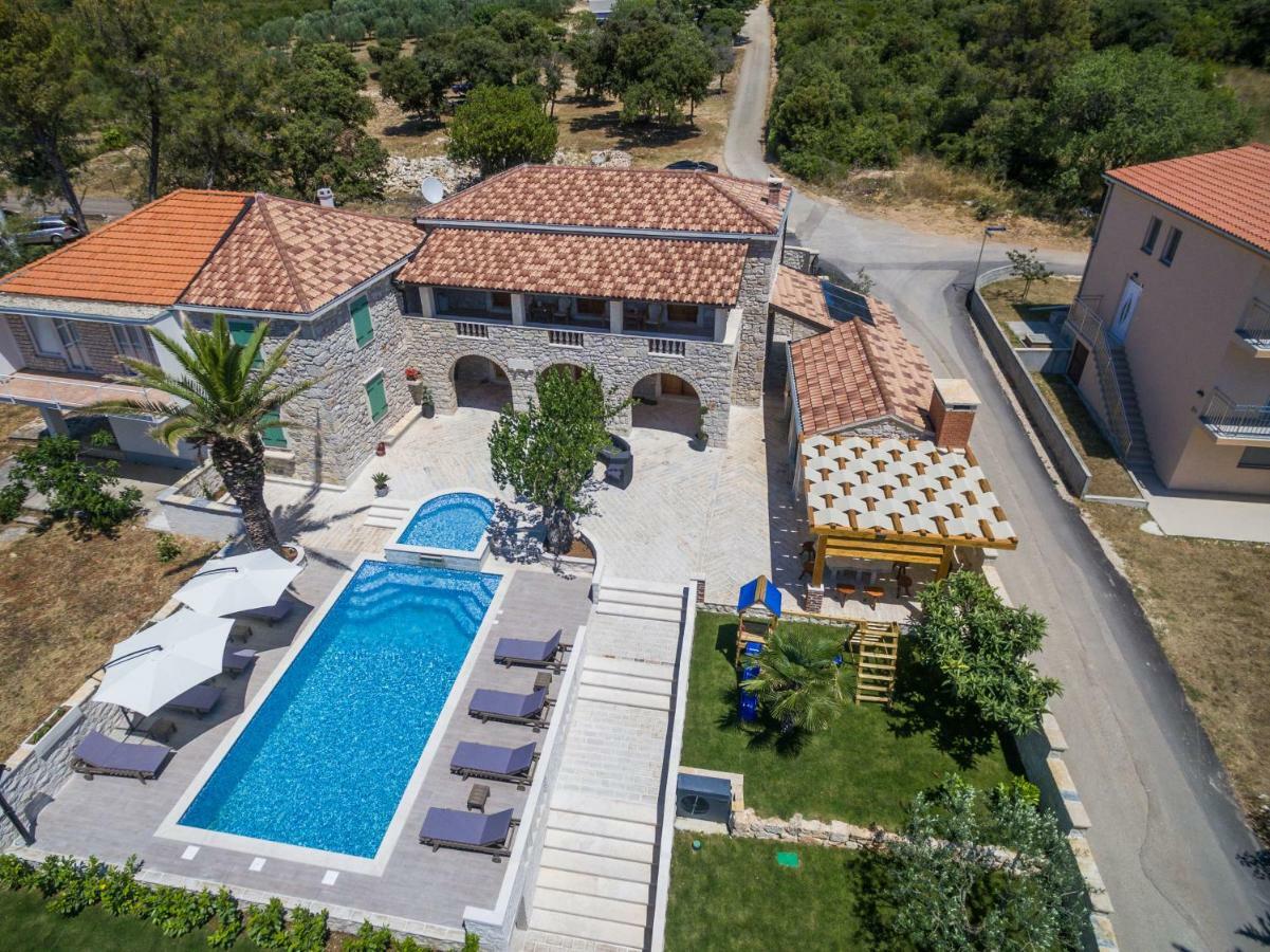 Villa Dumina Sukosan Exterior photo